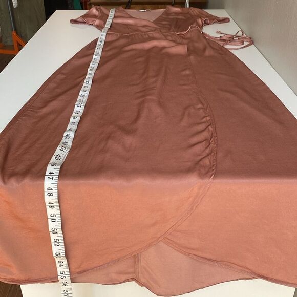 WAYF Rose Gold Gwyneth Wrap Satin Midi Dress Size Small - Picture 13 of 16
